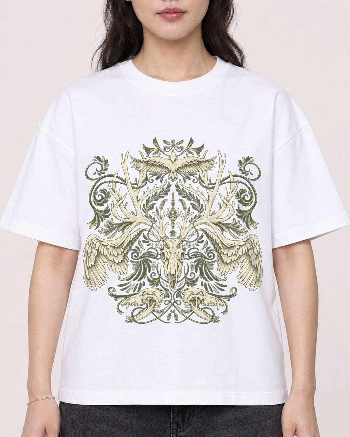 Mockup Boxy Heavyweight Tee White female close-up 03