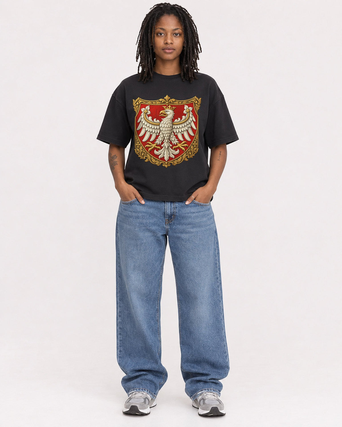 Mockup Boxy Heavyweight Tee Black female full-body 24