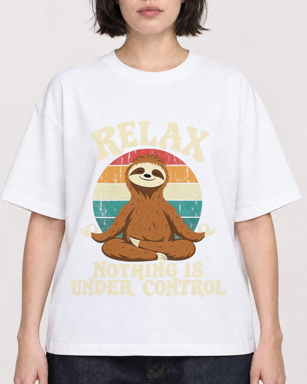Mockup Boxy Heavyweight Tee White female close-up 39