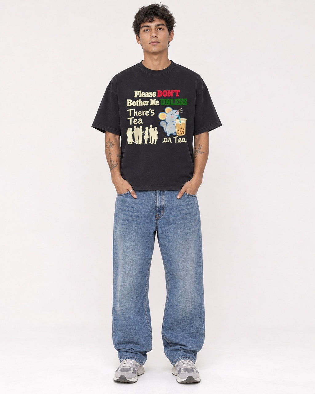 Mockup Boxy Heavyweight Tee Black male full-body 06