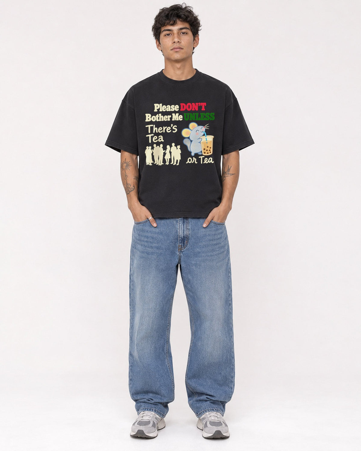 Mockup Boxy Heavyweight Tee Black male full-body 06