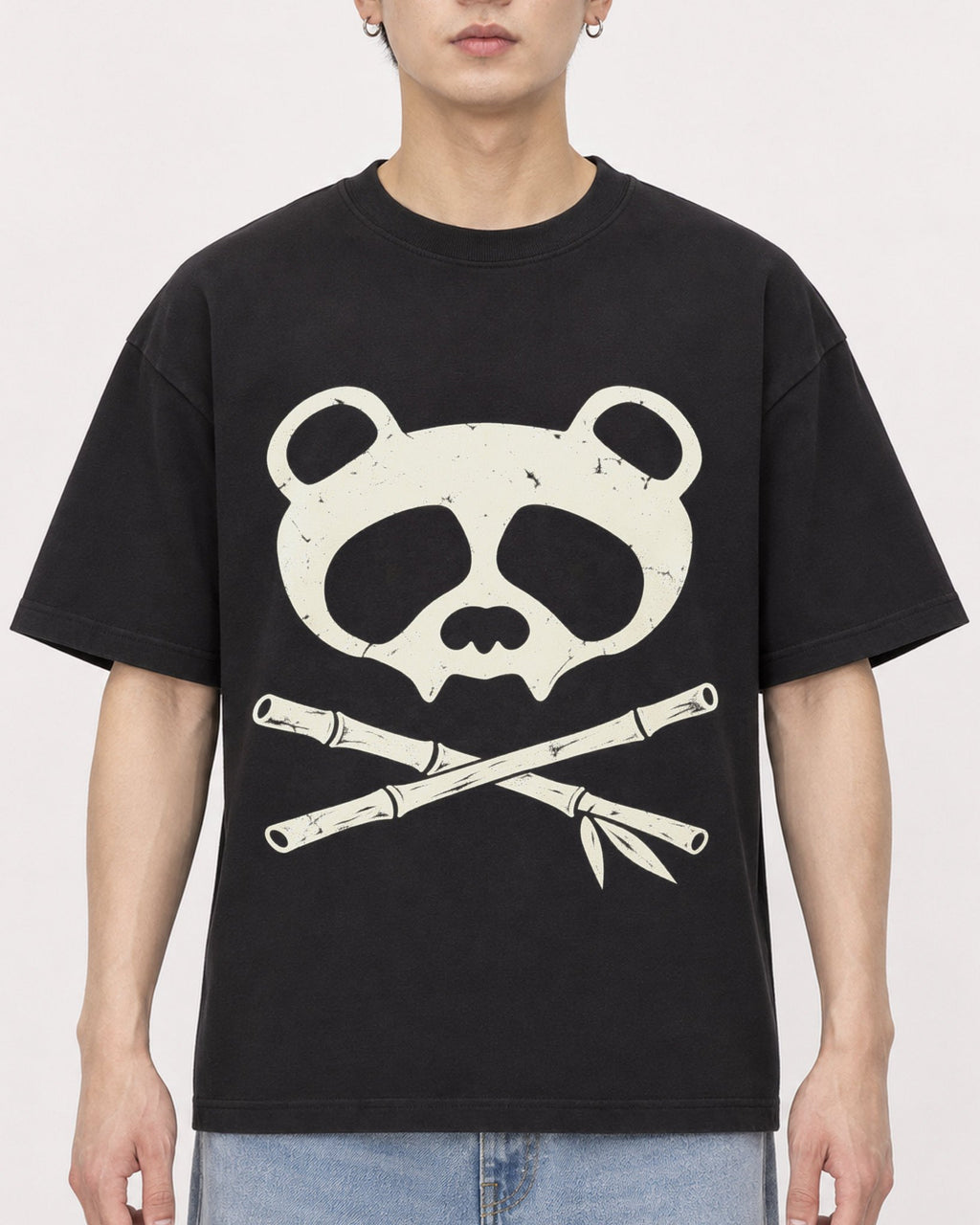 Mockup Boxy Heavyweight Tee Black male close-up 01