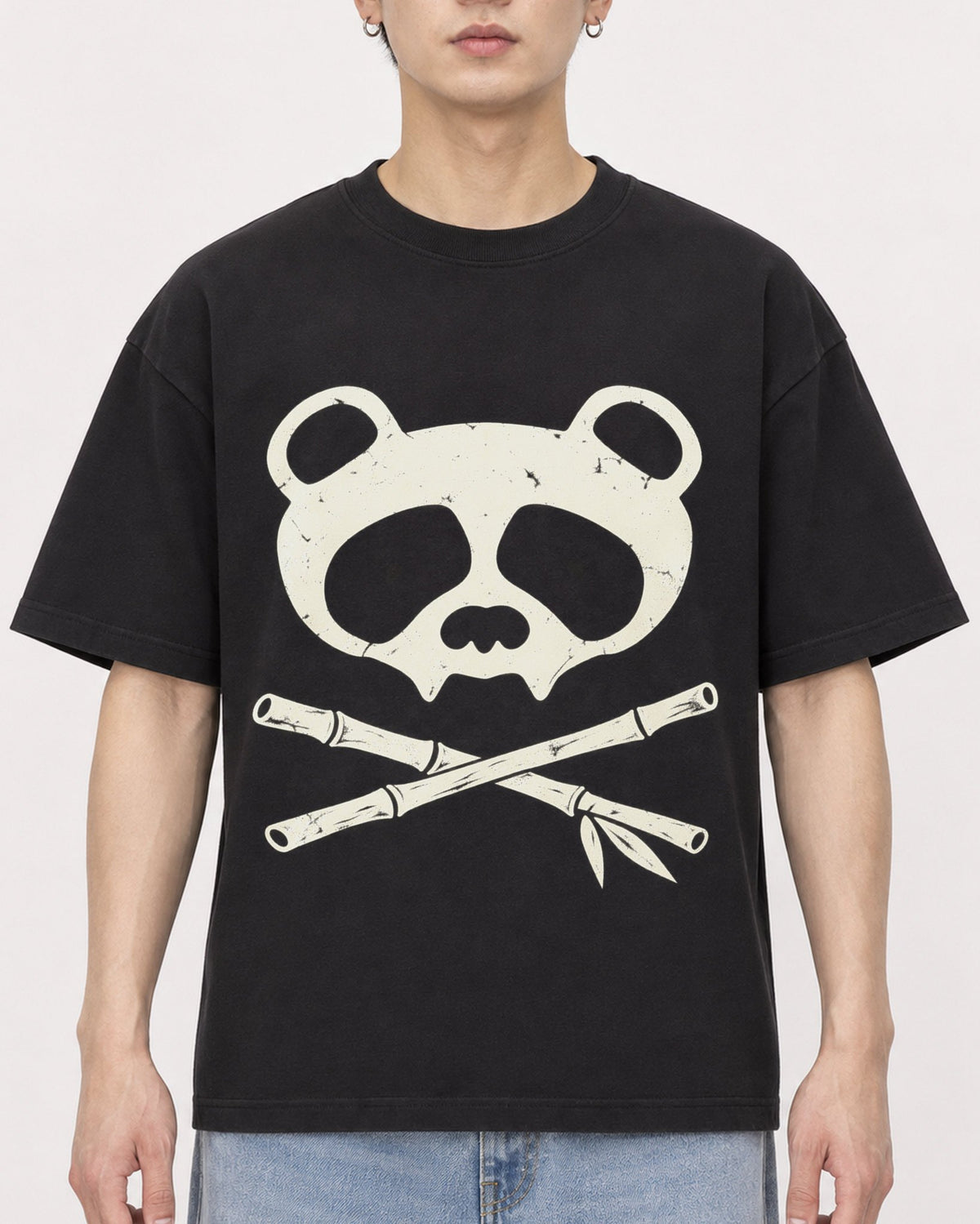 Mockup Boxy Heavyweight Tee Black male close-up 01