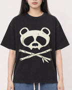 Mockup Boxy Heavyweight Tee Black female close-up 01