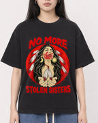 Mockup Boxy Heavyweight Tee Black female close-up 01