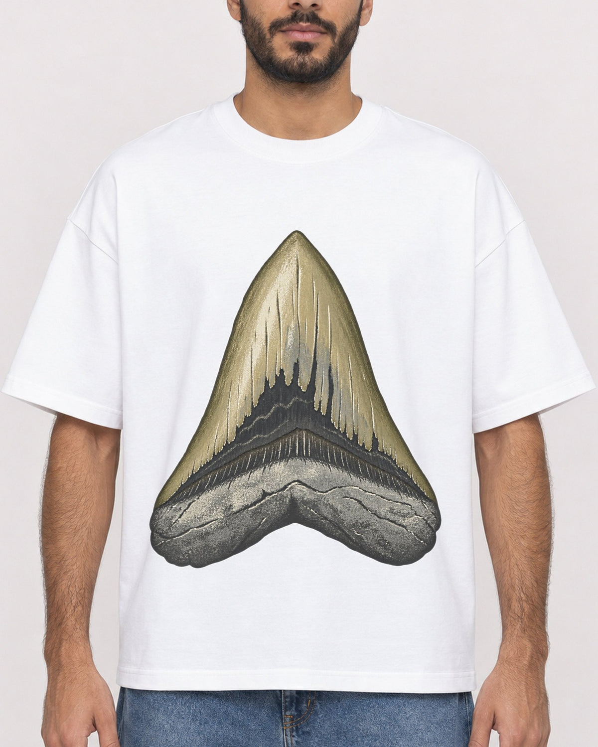 Mockup Boxy Heavyweight Tee White male close-up 07