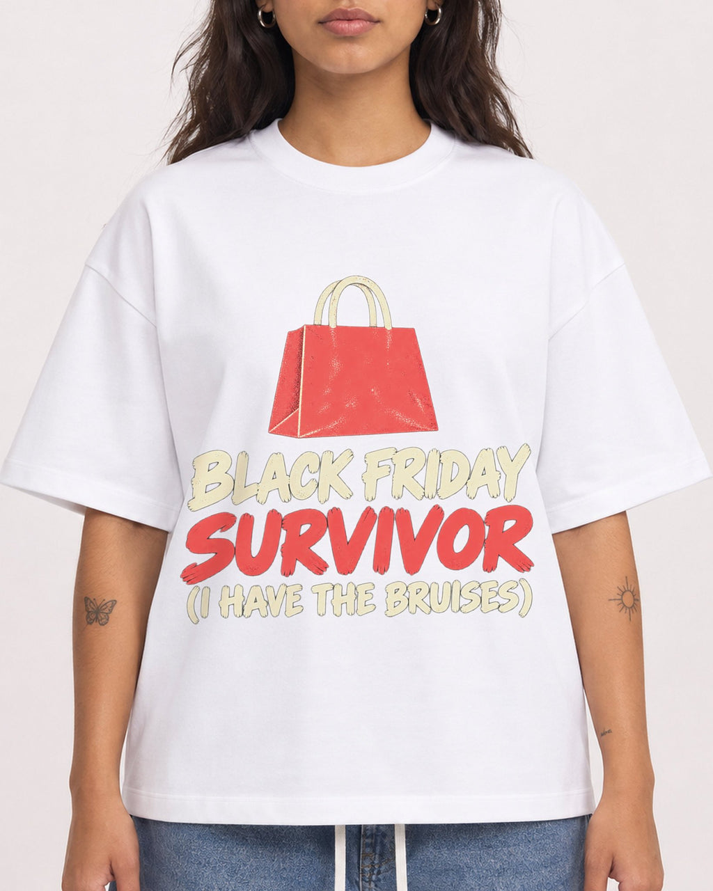Mockup Boxy Heavyweight Tee White female close-up 06