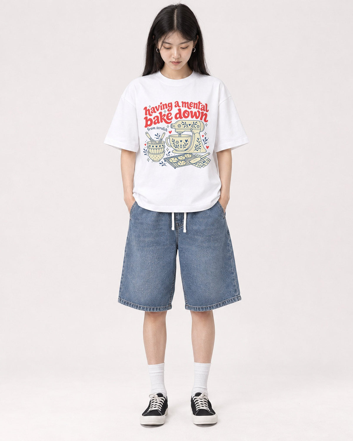 Mockup Boxy Heavyweight Tee White female full-body 01