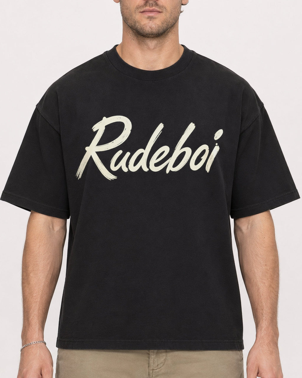 Mockup Boxy Heavyweight Tee Black male close-up 08