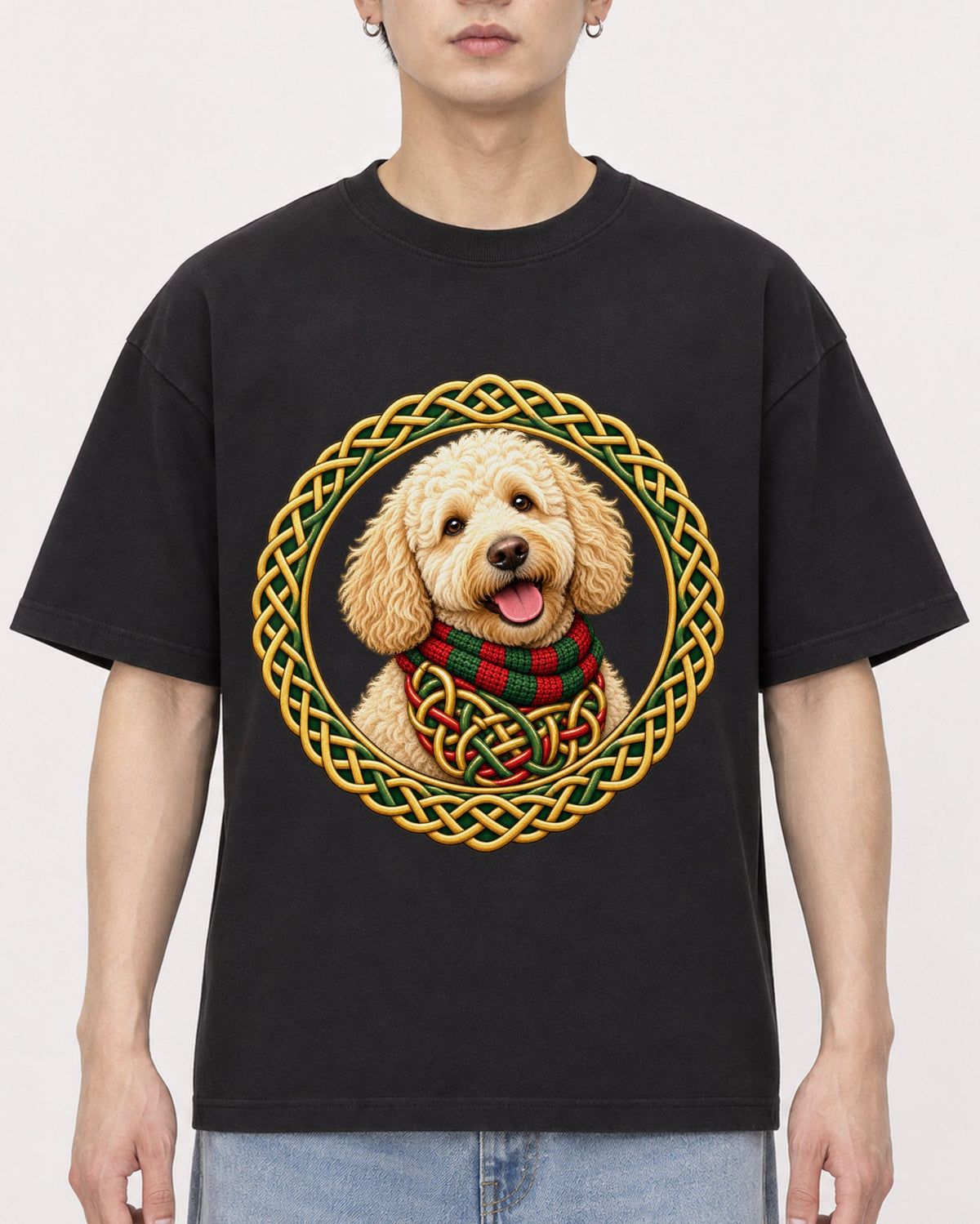 Mockup Boxy Heavyweight Tee Black male close-up 01