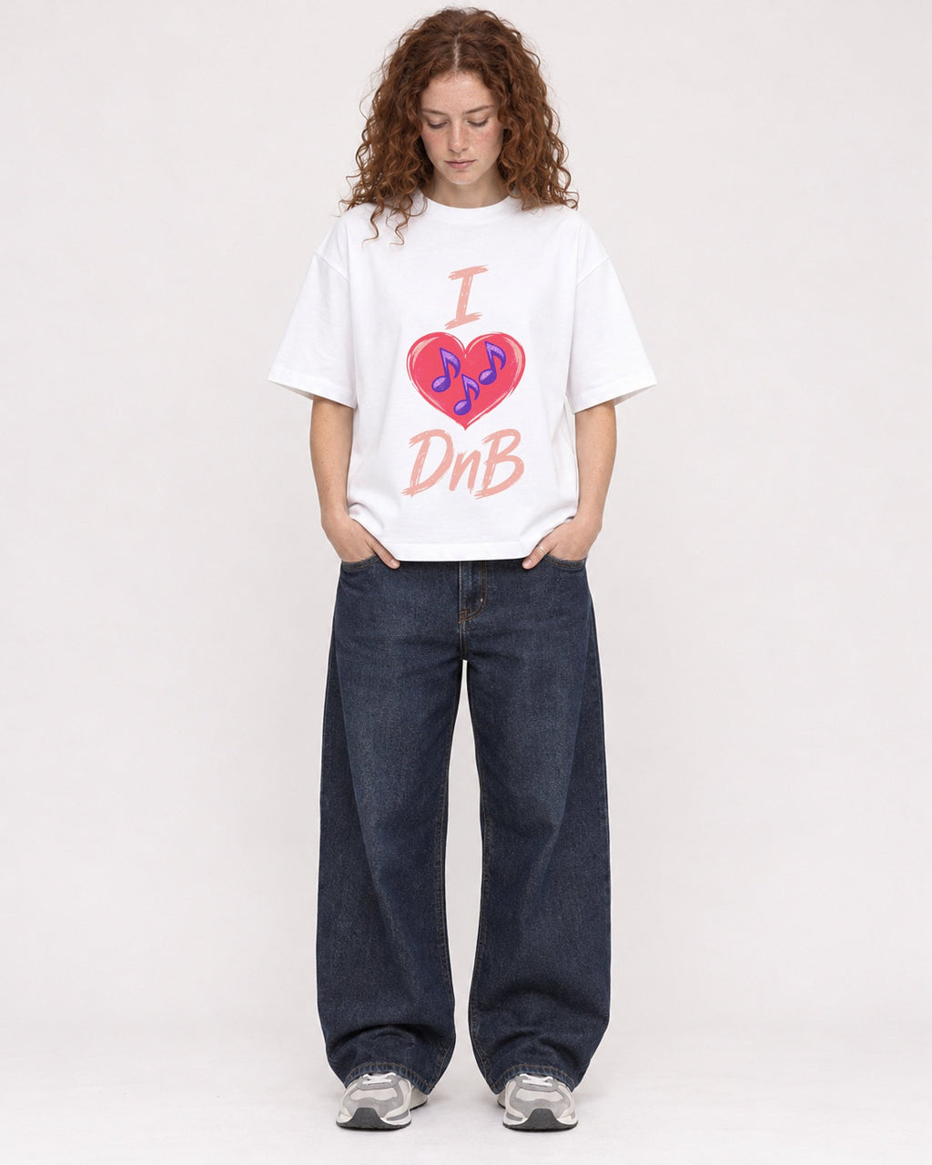 Mockup Boxy Heavyweight Tee White female full-body 09
