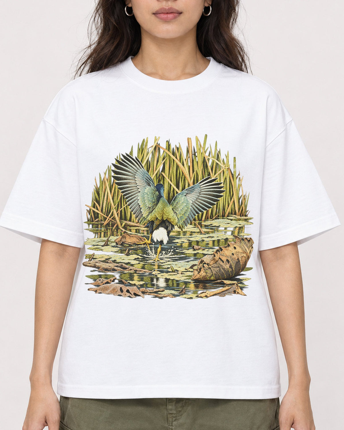 Mockup Boxy Heavyweight Tee White female close-up 02