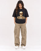 Mockup Boxy Heavyweight Tee Black female full-body 02