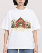 Mockup Boxy Heavyweight Tee White female close-up 11