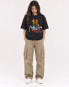 Mockup Boxy Heavyweight Tee Black female full-body 02