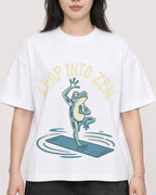 Mockup Boxy Heavyweight Tee White female close-up 13