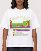 Mockup Boxy Heavyweight Tee White female close-up 24