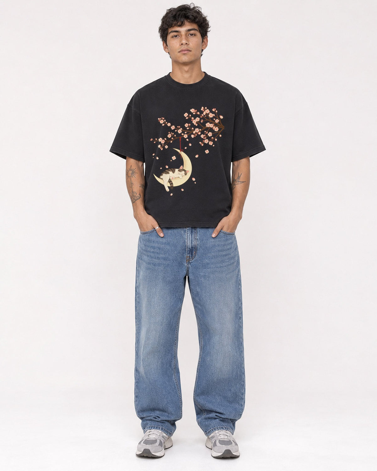 Mockup Boxy Heavyweight Tee Black male full-body 06