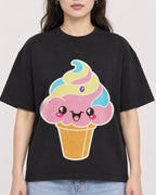 Mockup Boxy Heavyweight Tee Black female close-up 03