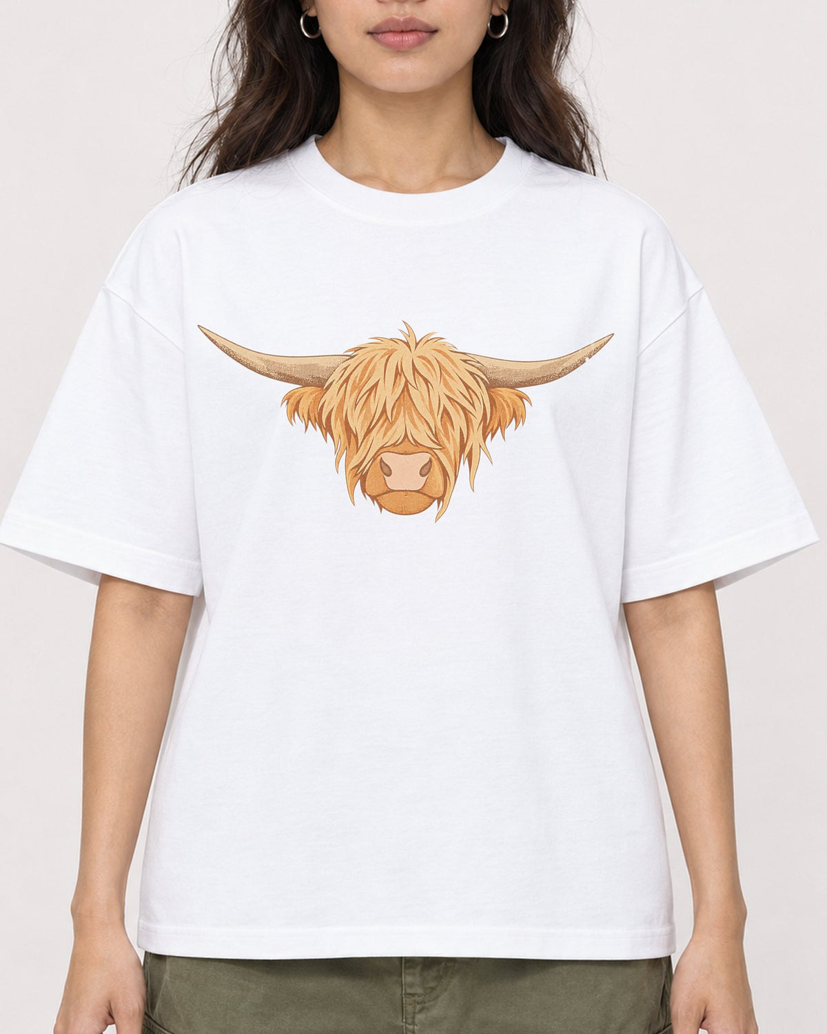 Mockup Boxy Heavyweight Tee White female close-up 02