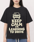 Mockup Boxy Heavyweight Tee Black female close-up 01