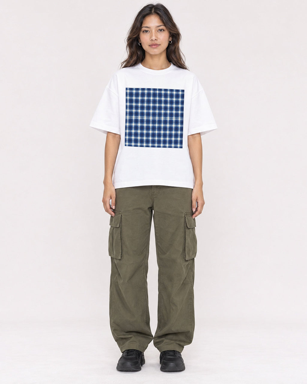 Mockup Boxy Heavyweight Tee White female full-body 02