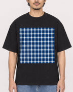Mockup Boxy Heavyweight Tee Black male close-up 02