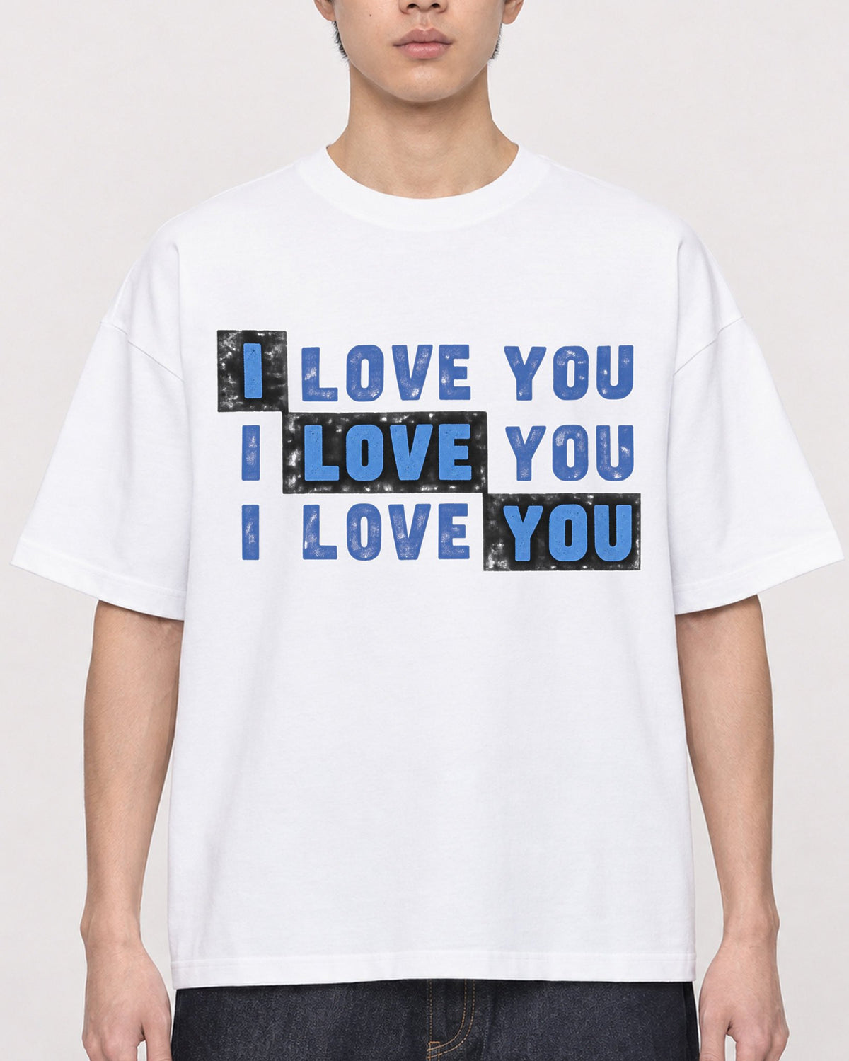 Mockup Boxy Heavyweight Tee White male close-up 01