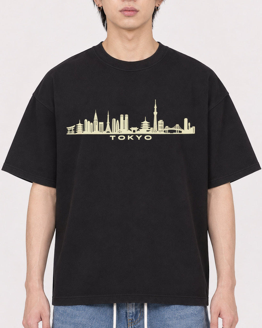 Mockup Boxy Heavyweight Tee Black male close-up 11