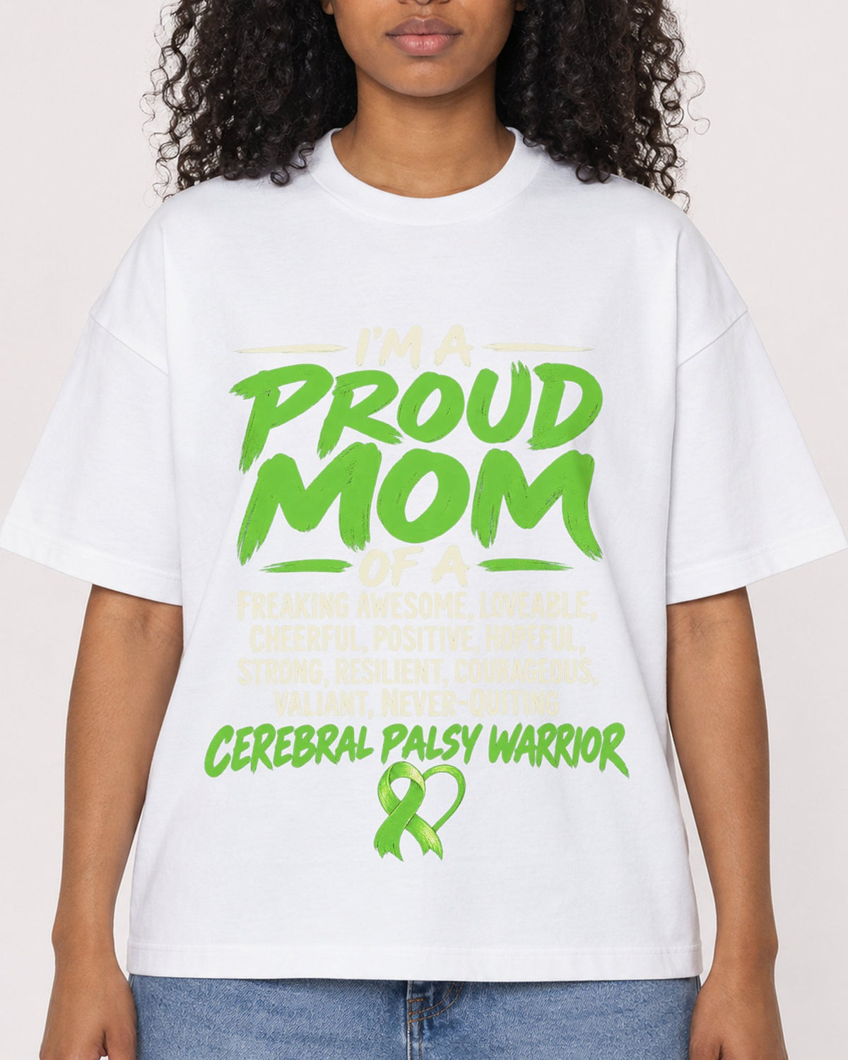 Mockup Boxy Heavyweight Tee White female close-up 05