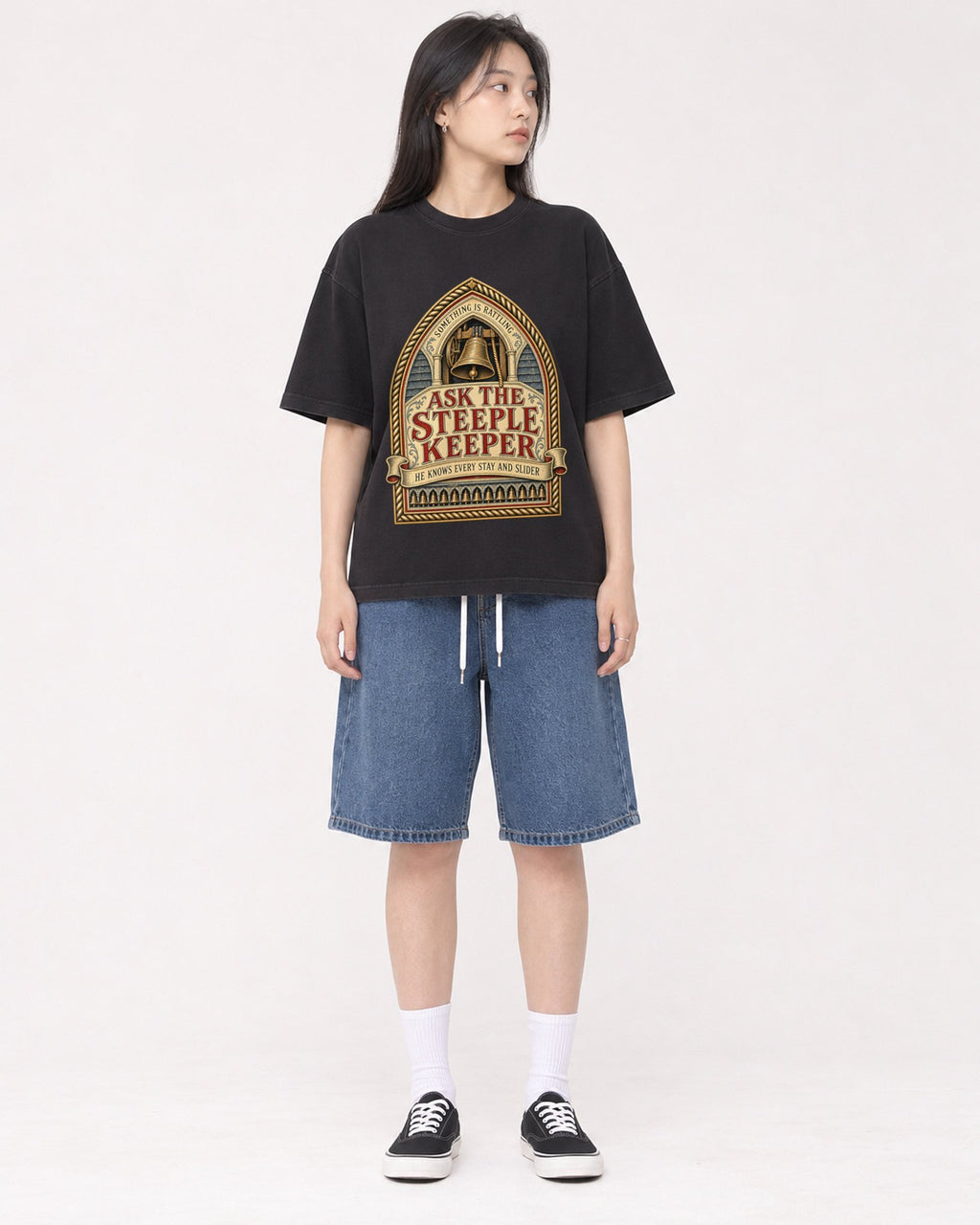 Mockup Boxy Heavyweight Tee Black female full-body 01