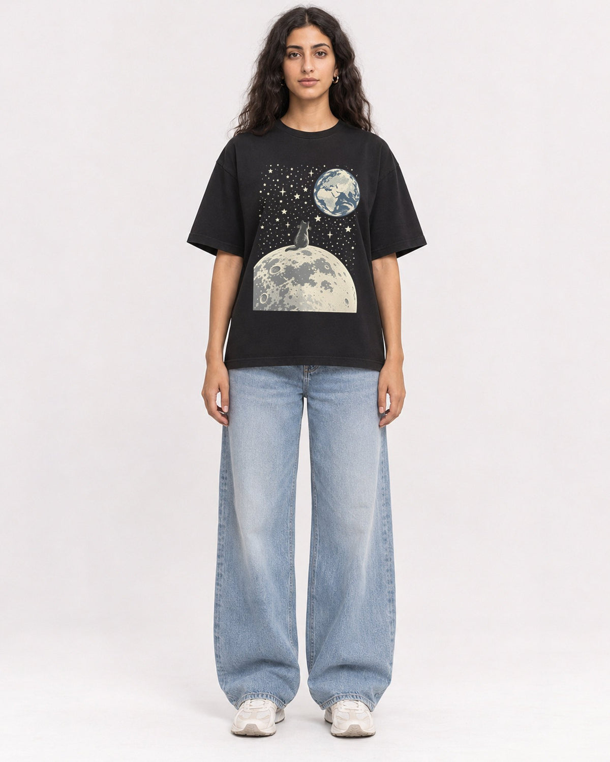 Mockup Boxy Heavyweight Tee Black female full-body 07
