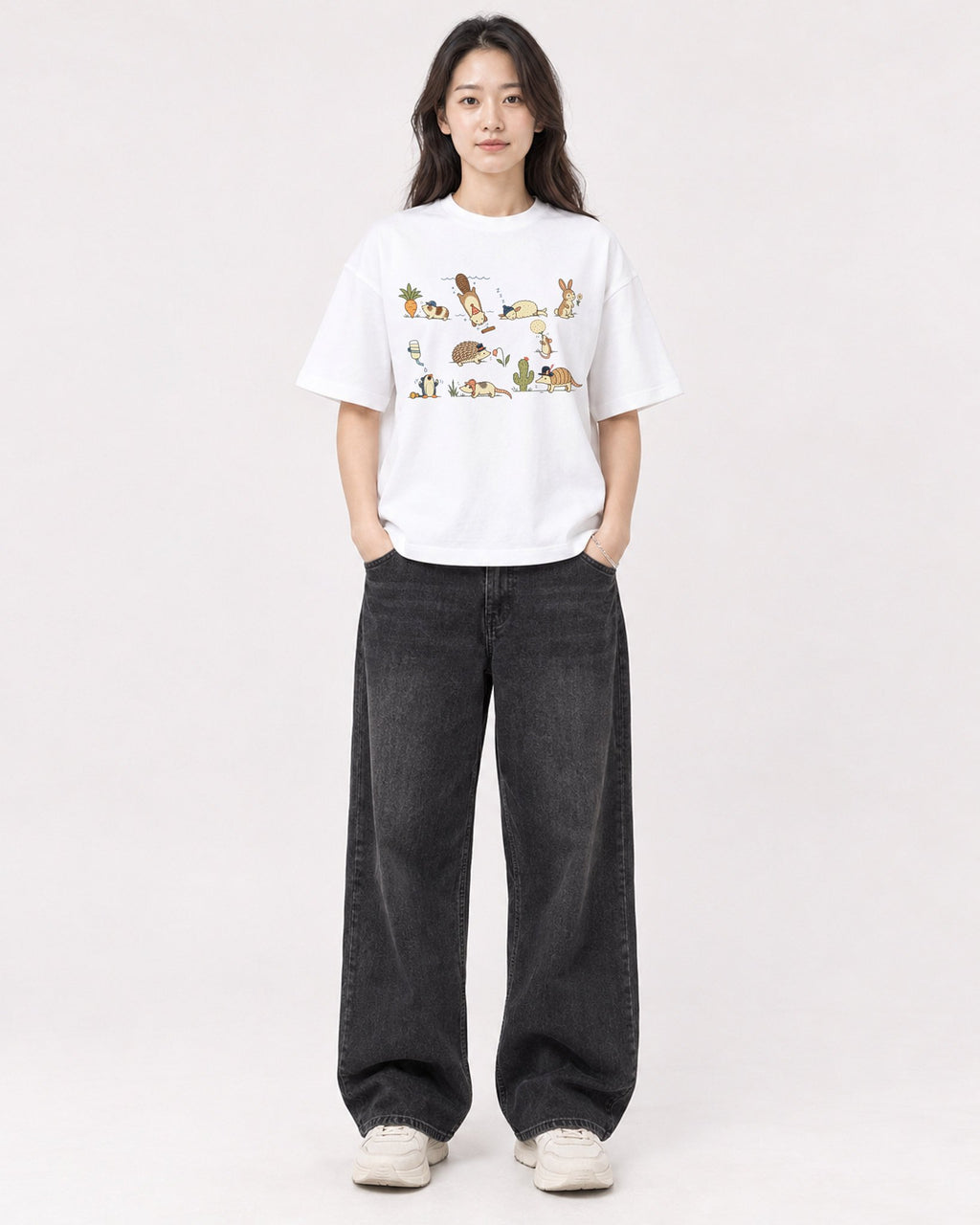 Mockup Boxy Heavyweight Tee White female full-body 03