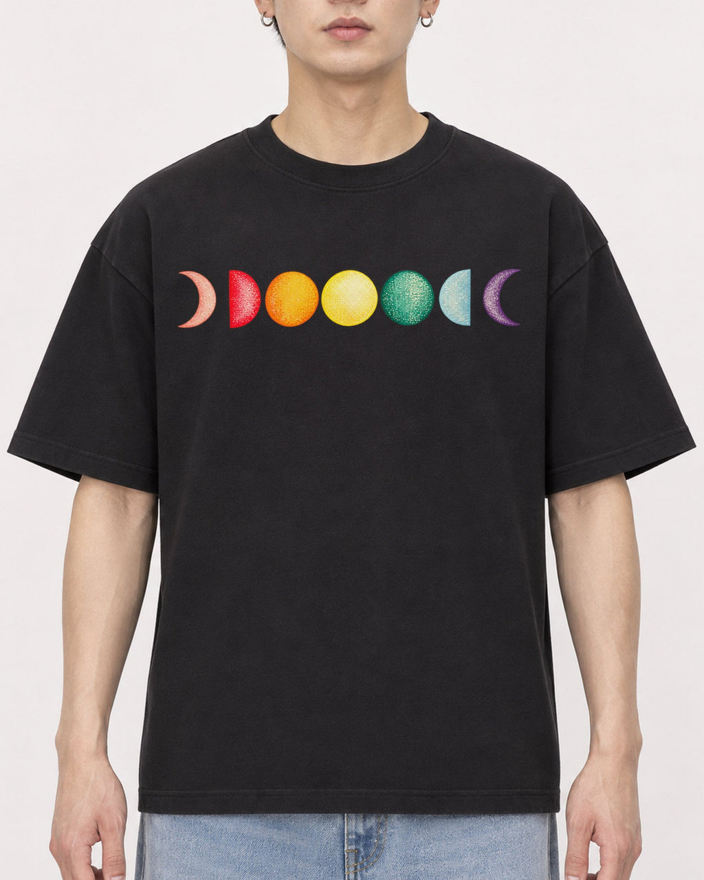 Mockup Boxy Heavyweight Tee Black male close-up 01