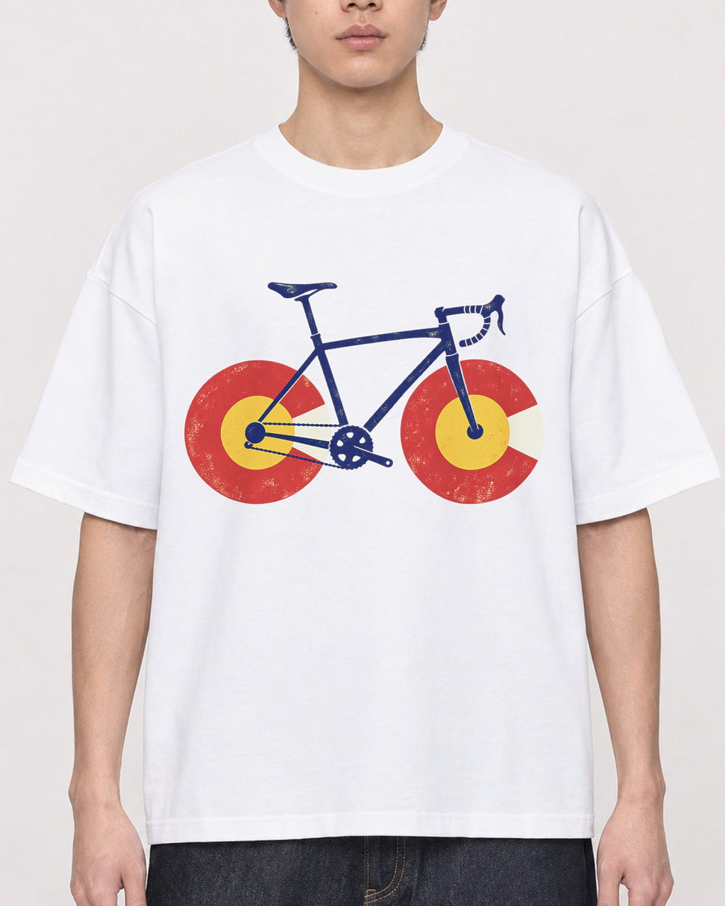 Mockup Boxy Heavyweight Tee White male close-up 01