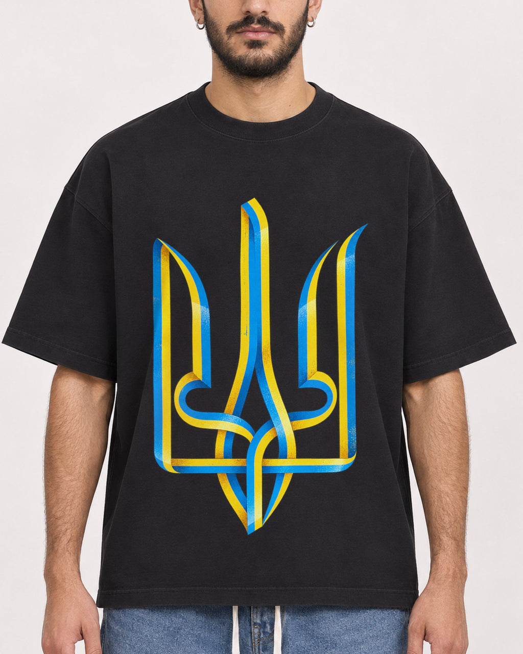 Mockup Boxy Heavyweight Tee Black male close-up 07