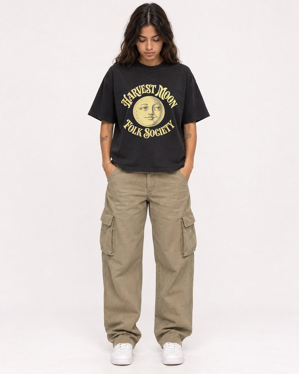 Mockup Boxy Heavyweight Tee Black female full-body 06