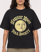 Mockup Boxy Heavyweight Tee Black female close-up 06