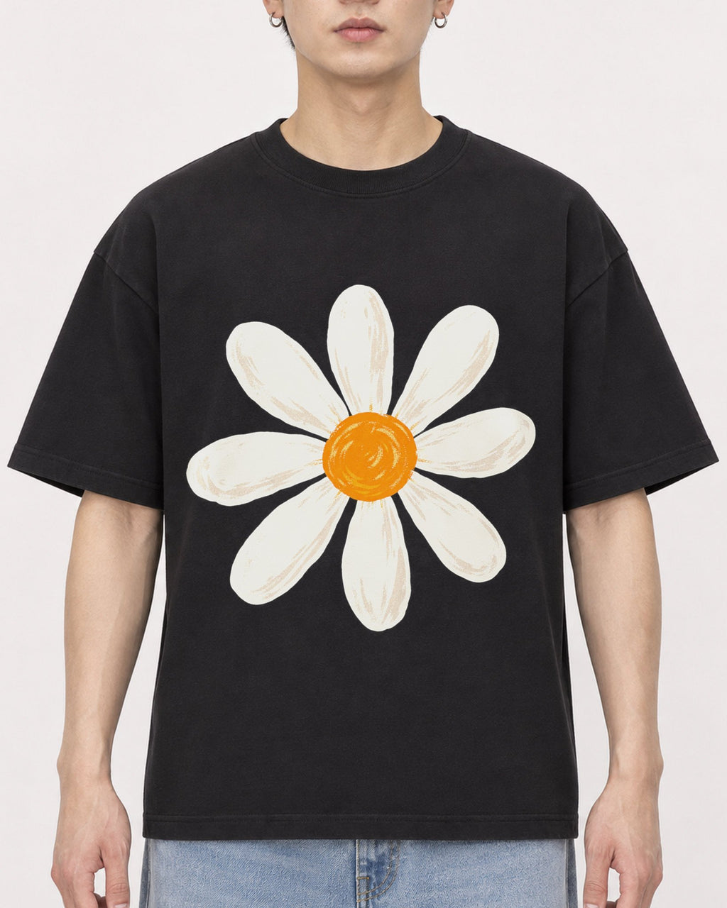 Mockup Boxy Heavyweight Tee Black male close-up 01