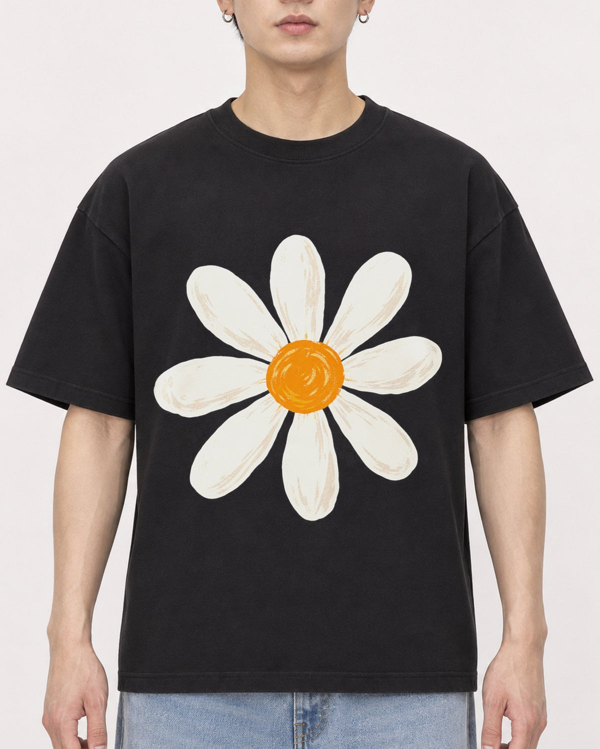 Mockup Boxy Heavyweight Tee Black male close-up 01