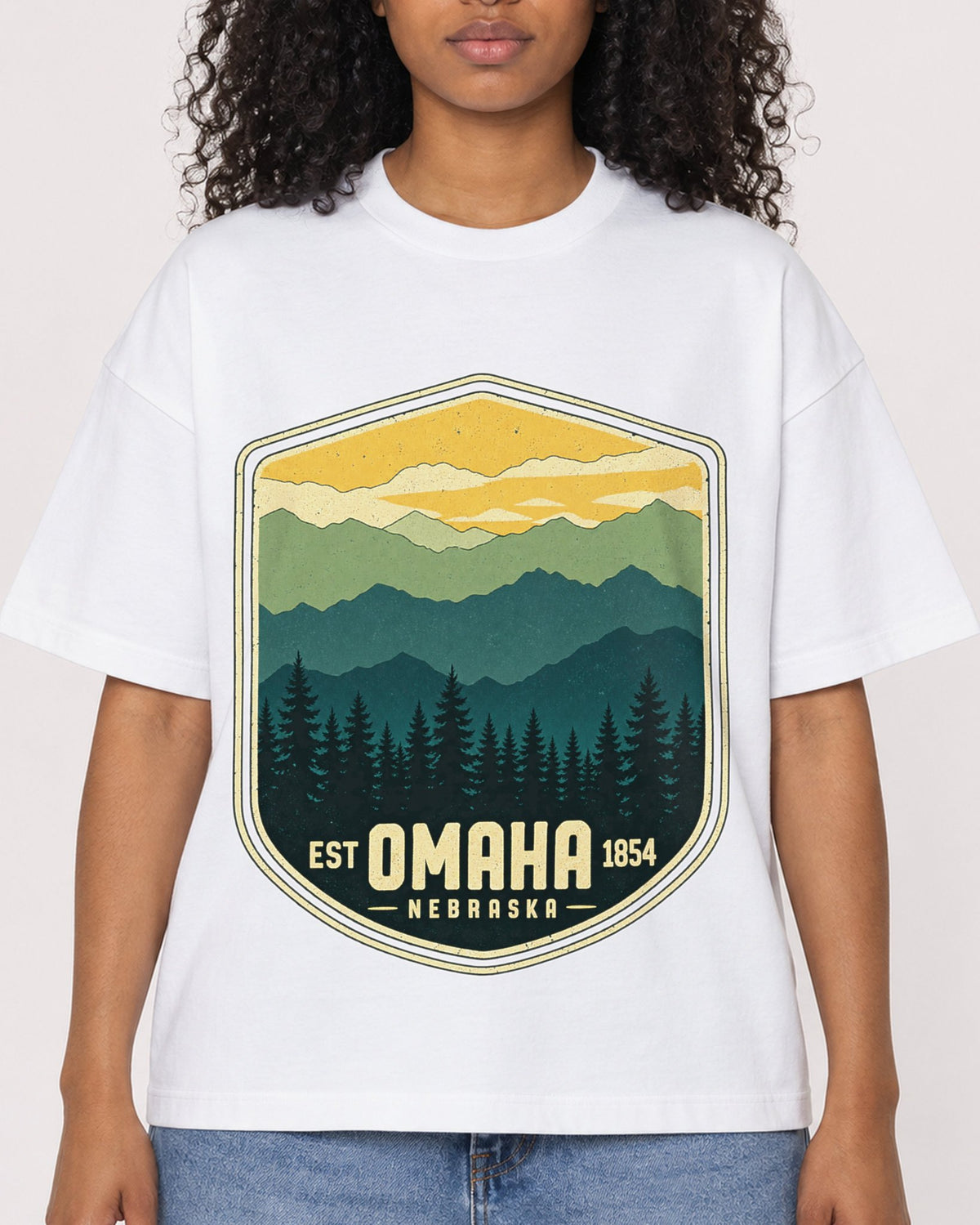 Mockup Boxy Heavyweight Tee White female close-up 05