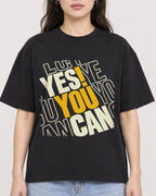 Mockup Boxy Heavyweight Tee Black female close-up 03