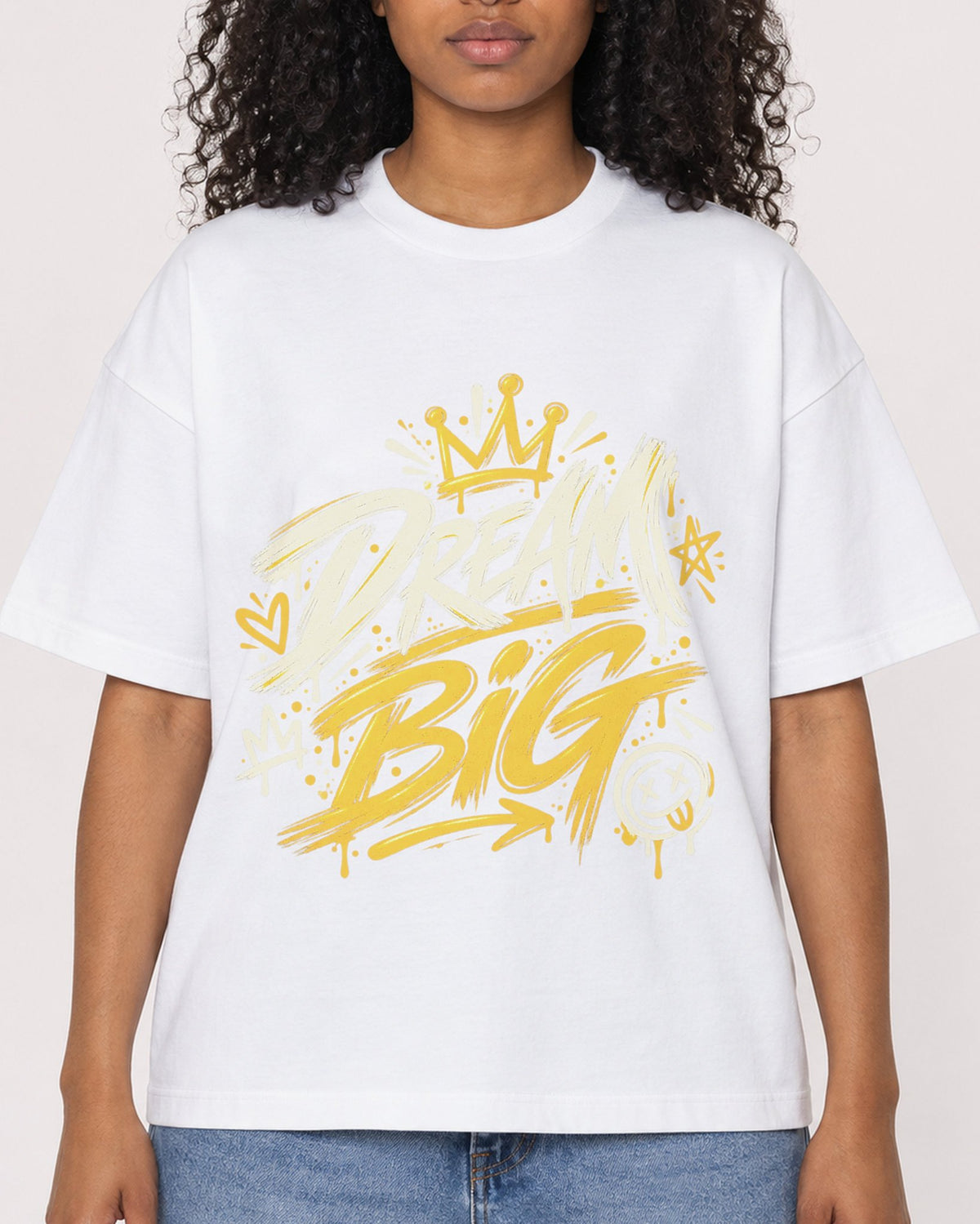 Mockup Boxy Heavyweight Tee White female close-up 05