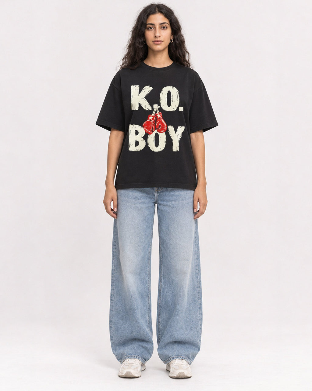 Mockup Boxy Heavyweight Tee Black female full-body 07