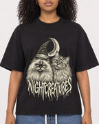Mockup Boxy Heavyweight Tee Black female close-up 05