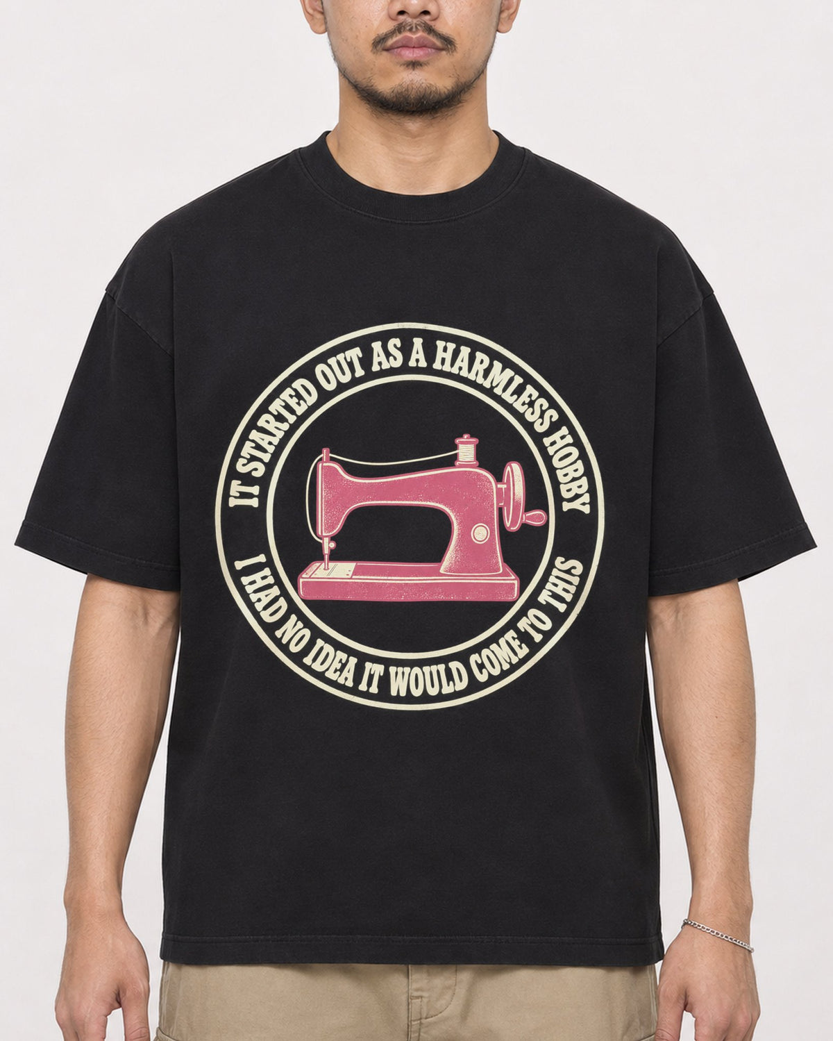 Mockup Boxy Heavyweight Tee Black male close-up 32