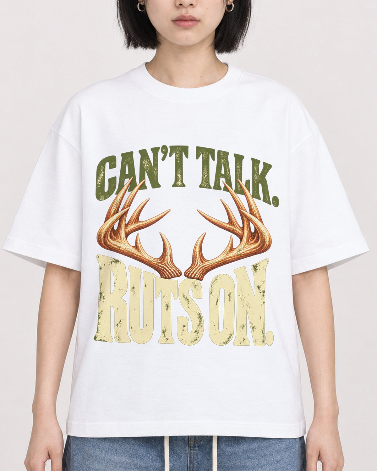 Mockup Boxy Heavyweight Tee White female close-up 11