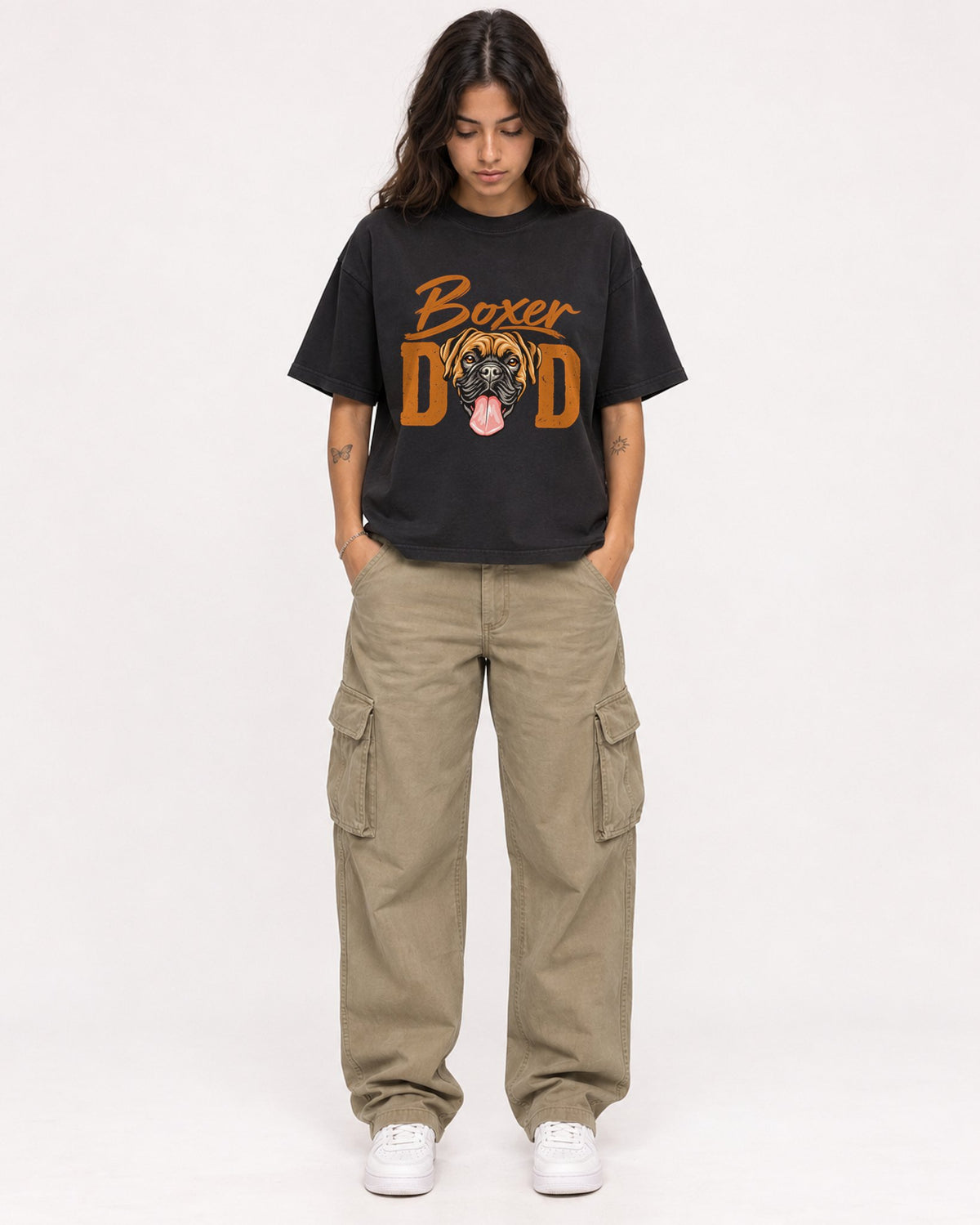 Mockup Boxy Heavyweight Tee Black female full-body 06