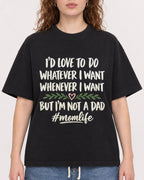 Mockup Boxy Heavyweight Tee Black female close-up 09