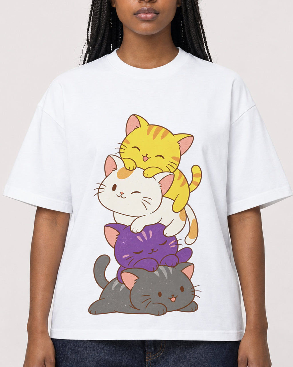 Mockup Boxy Heavyweight Tee White female close-up 04